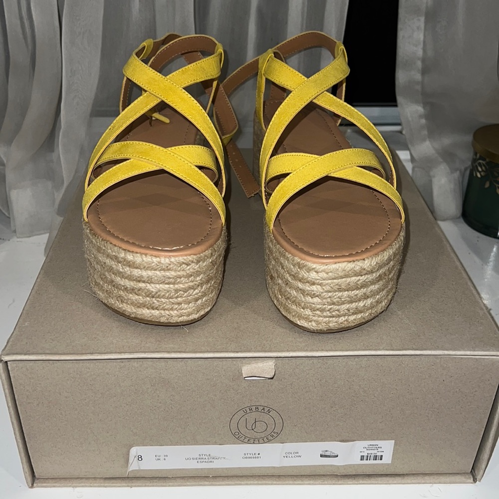 Never used brand new Urban Outfitter Sierra Strappy Espadrilles size 8
